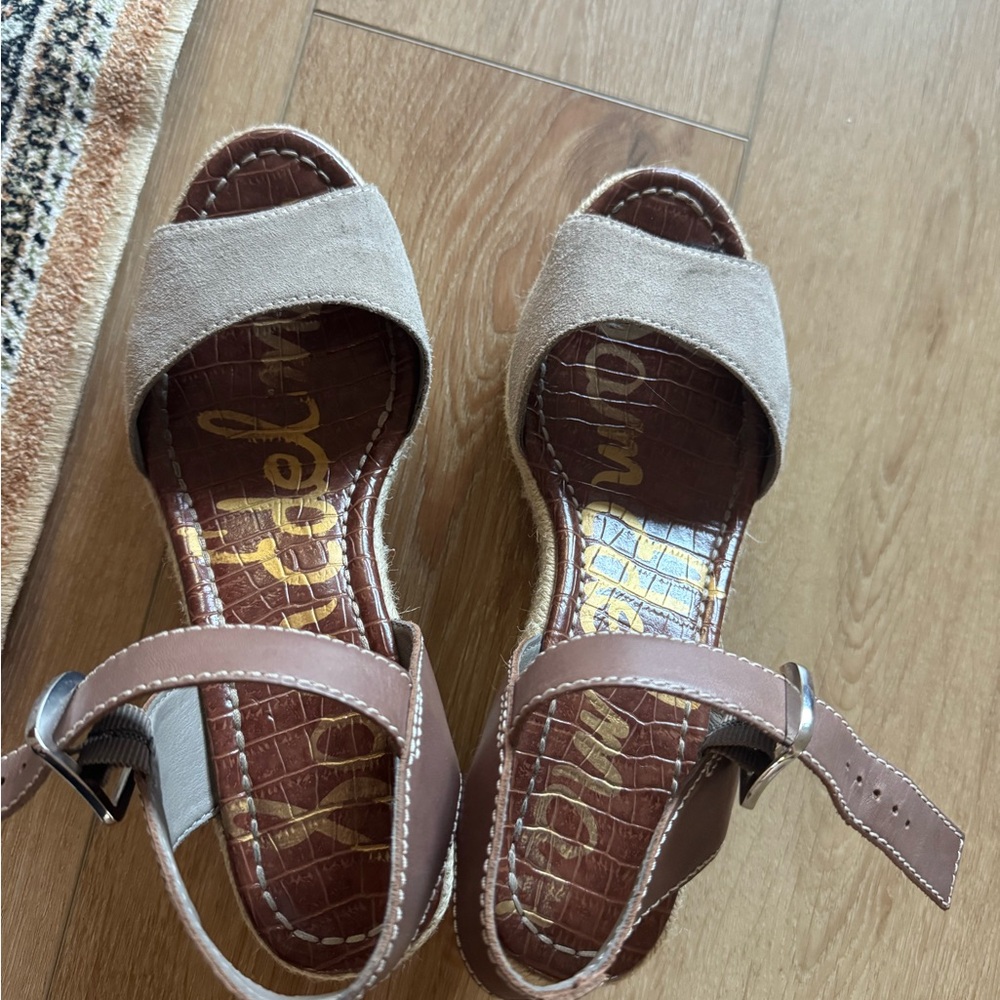 Sam Edelman Tan Wedge Sandals size 9